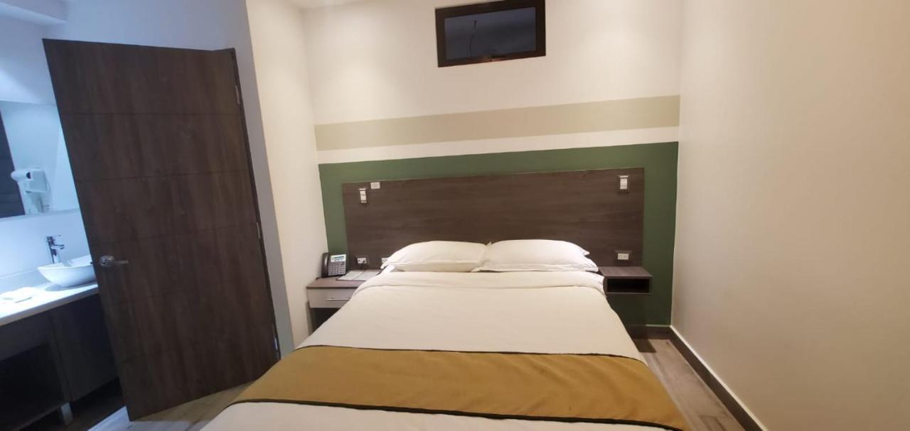 Hotel Cultura Plaza Сан Хосе Екстериор снимка