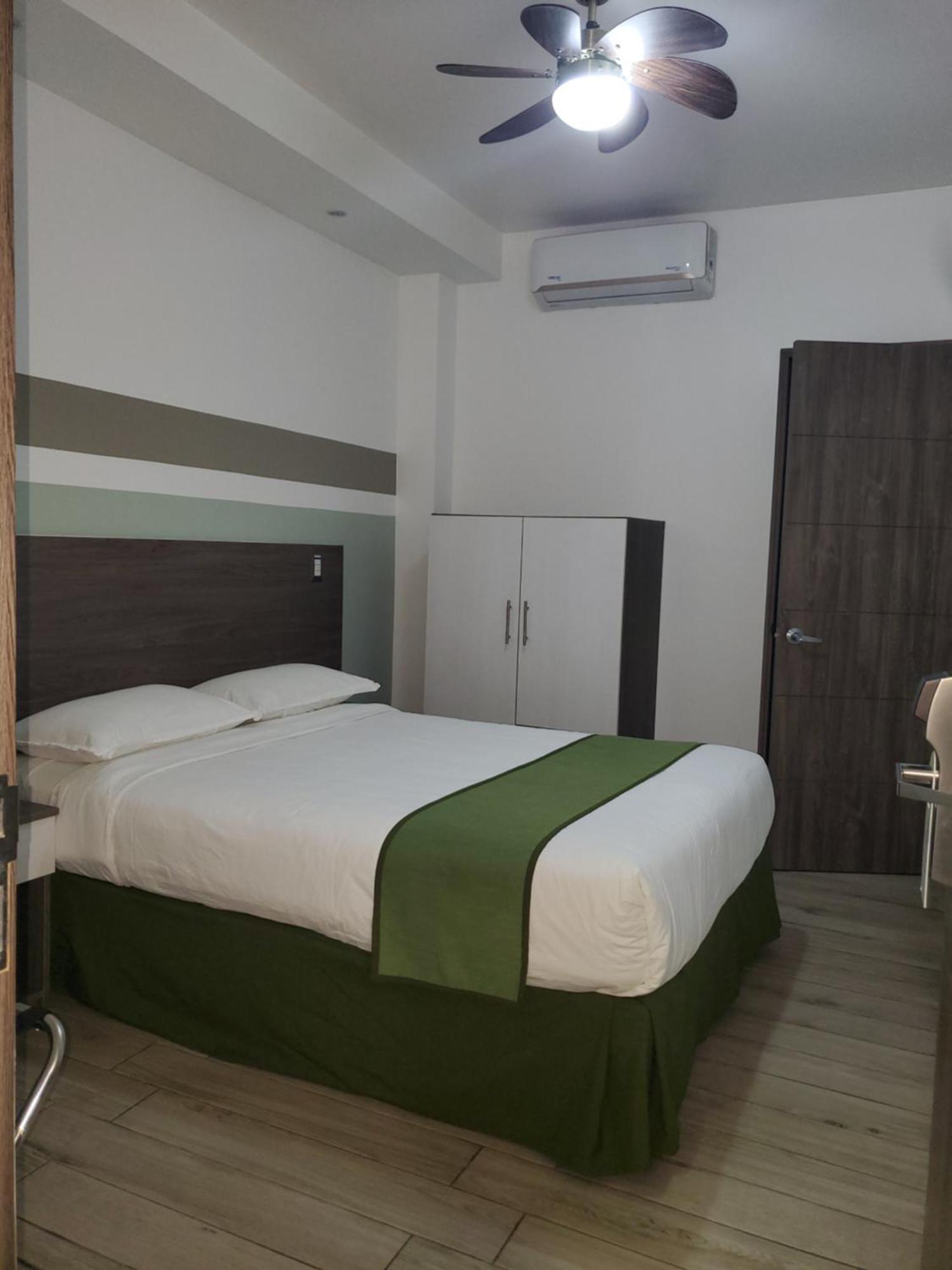 Hotel Cultura Plaza Сан Хосе Екстериор снимка