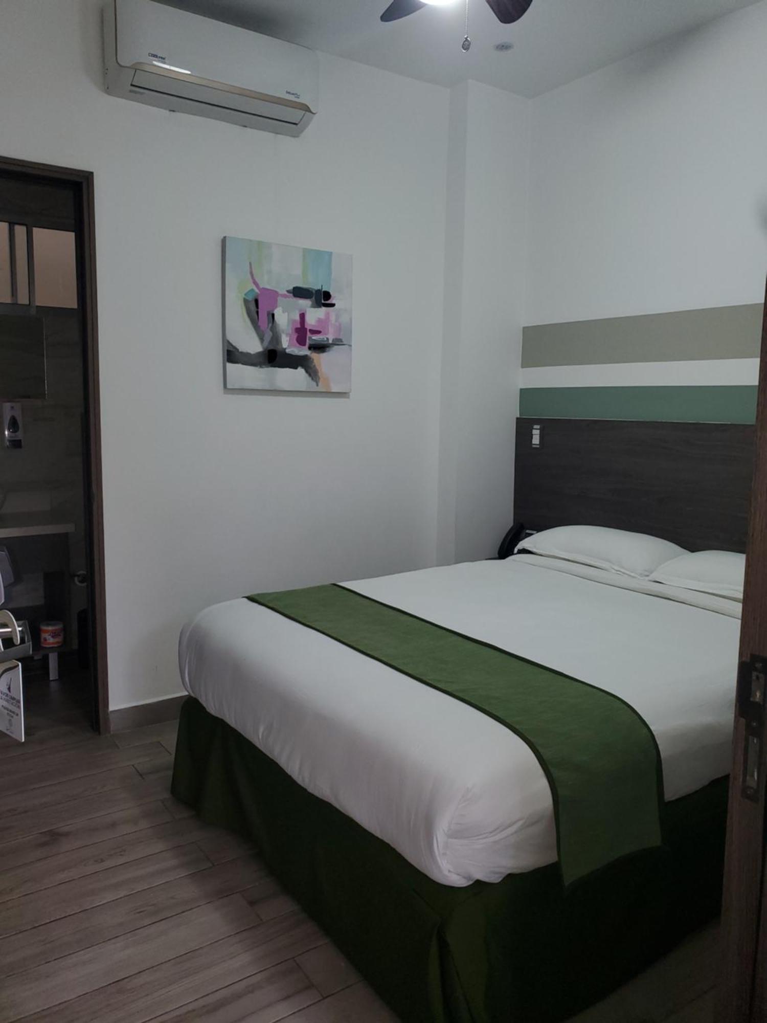 Hotel Cultura Plaza Сан Хосе Екстериор снимка