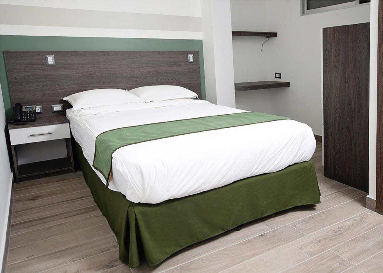 Hotel Cultura Plaza Сан Хосе Екстериор снимка