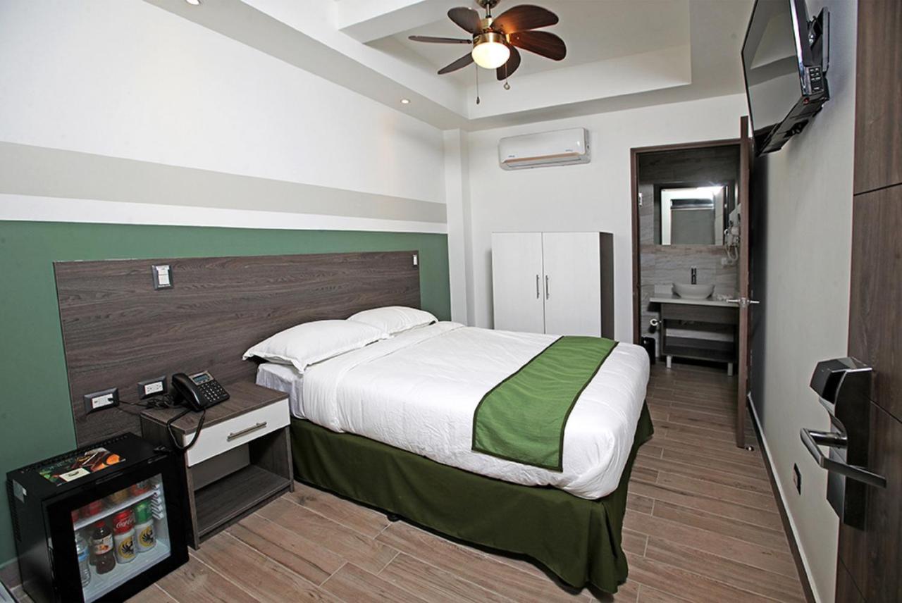Hotel Cultura Plaza Сан Хосе Екстериор снимка